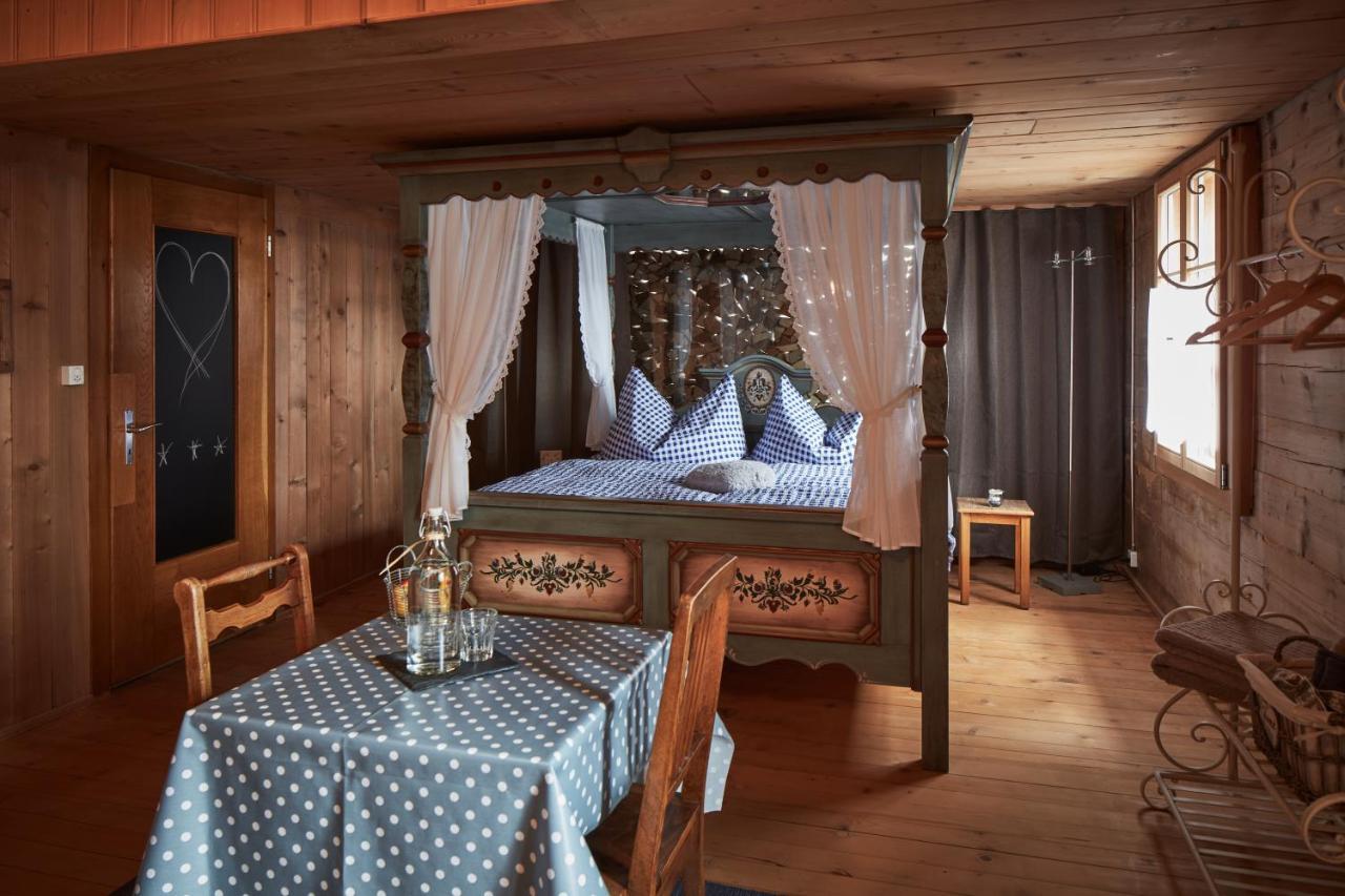 Nostalgie Bed & Breakfast Chraemerhus Curaglia Ngoại thất bức ảnh