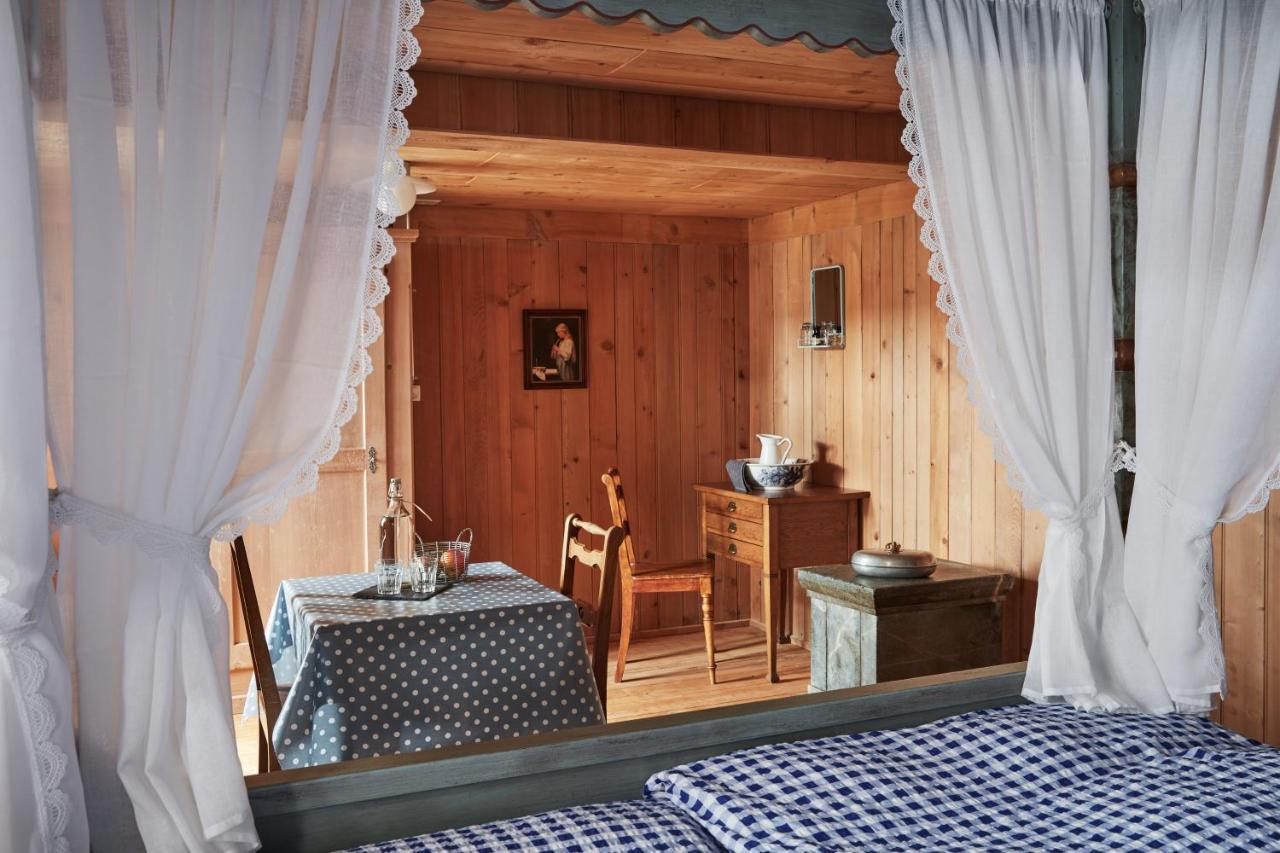Nostalgie Bed & Breakfast Chraemerhus Curaglia Ngoại thất bức ảnh